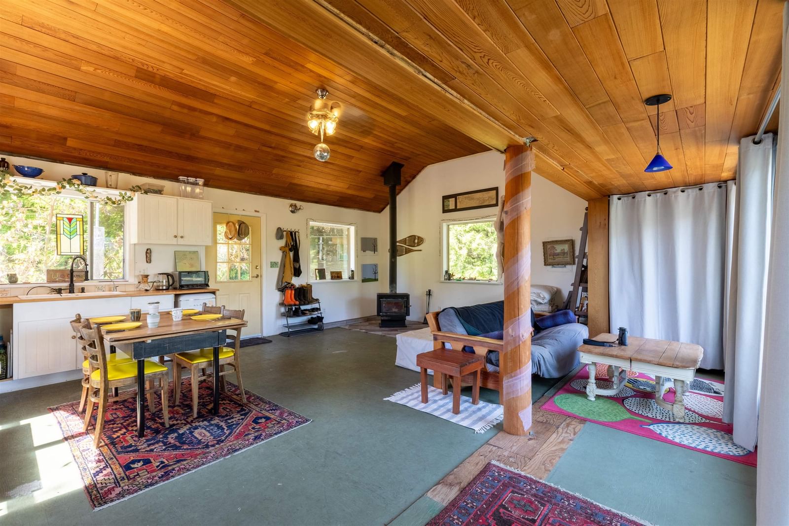 Listing Image 10