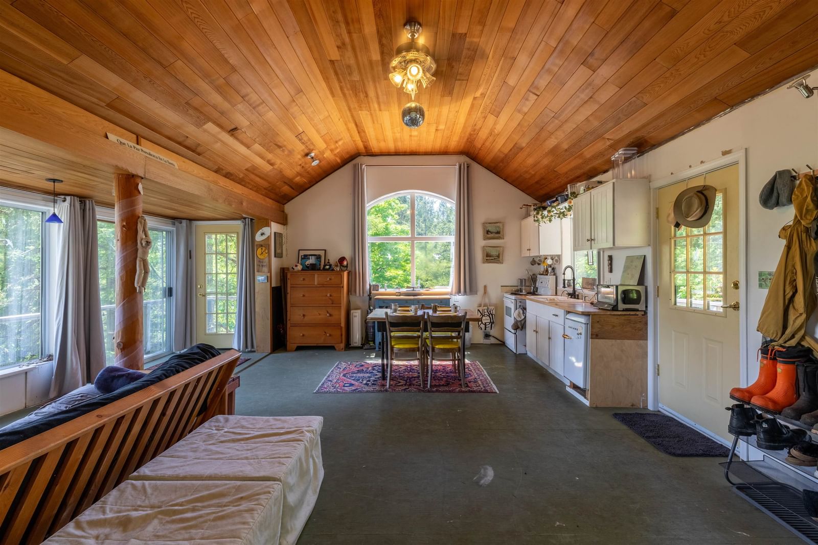 Listing Image 11
