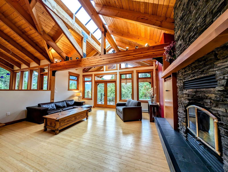 8255 Alpine Way, Whistler, British Columbia