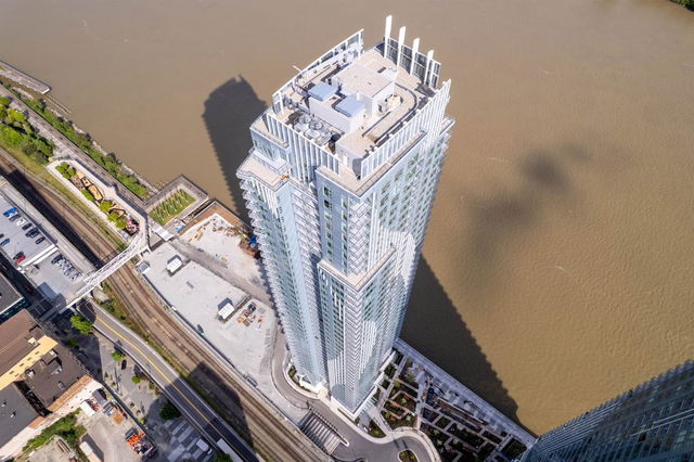 602 - 660 Quayside Drive