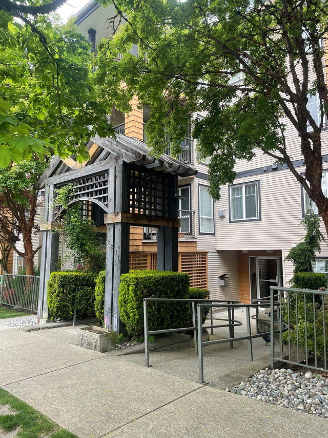 311 - 12207 224 Street