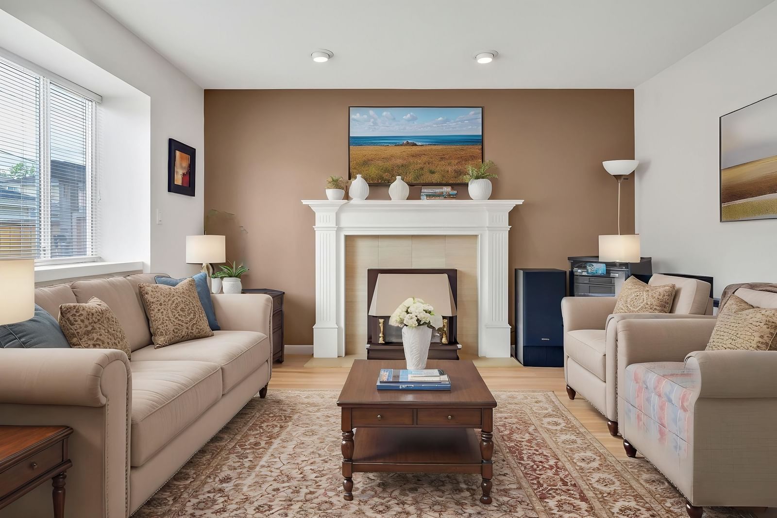 Listing Image 12