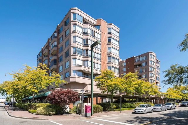 511 - 15111 Russell Avenue