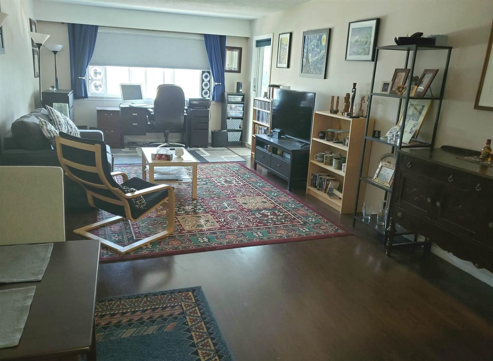 Listing Image 1
