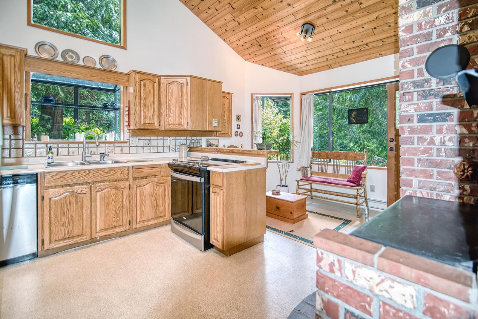 Listing Image 19