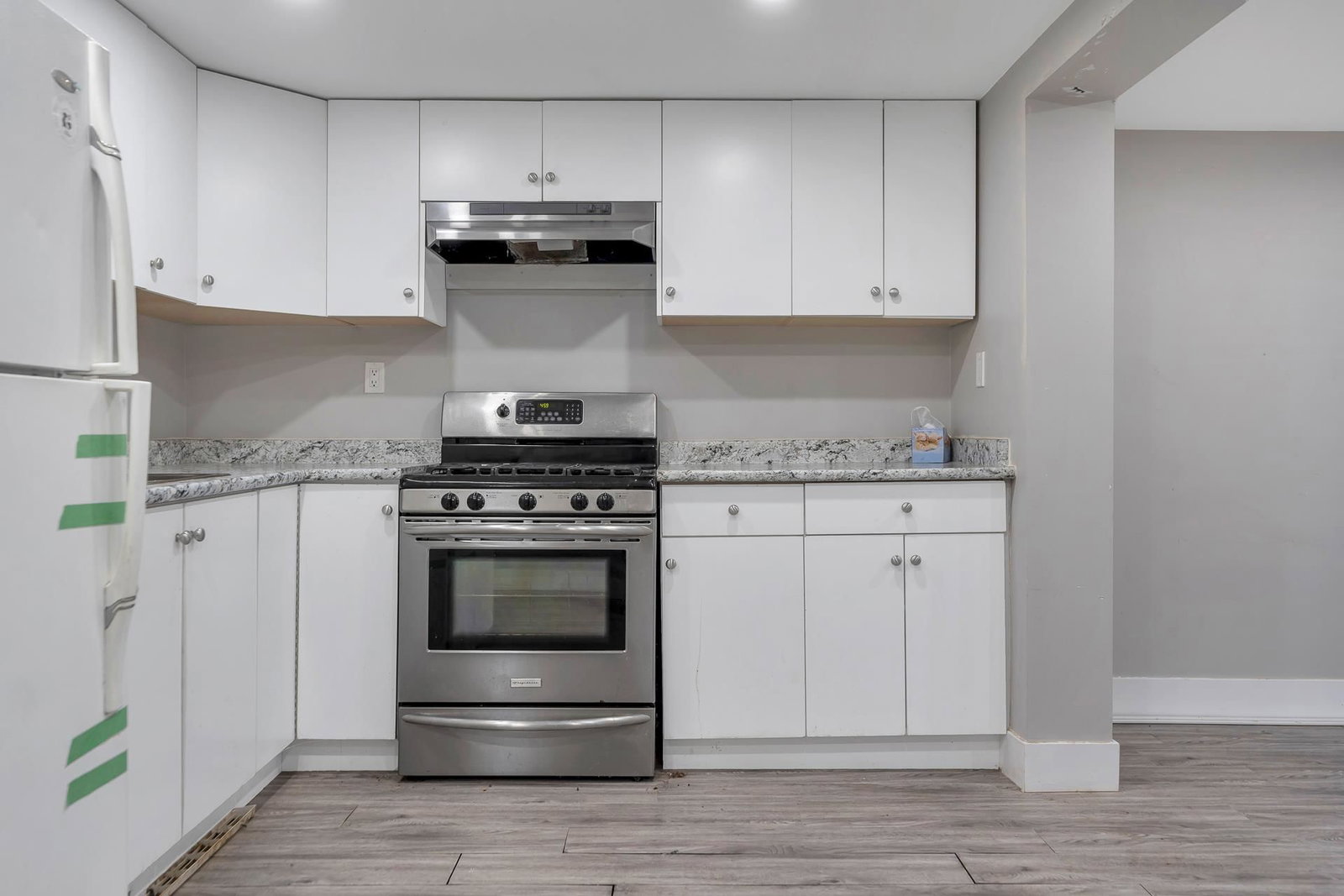 Listing Image 11