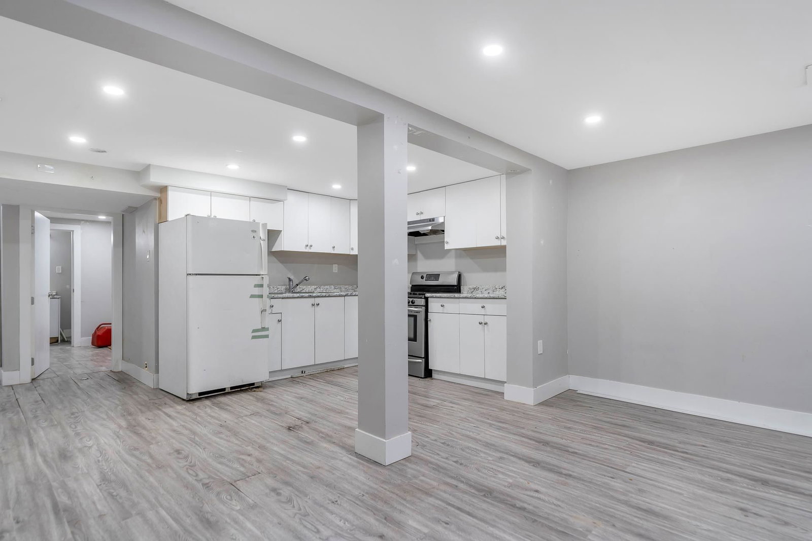 Listing Image 9