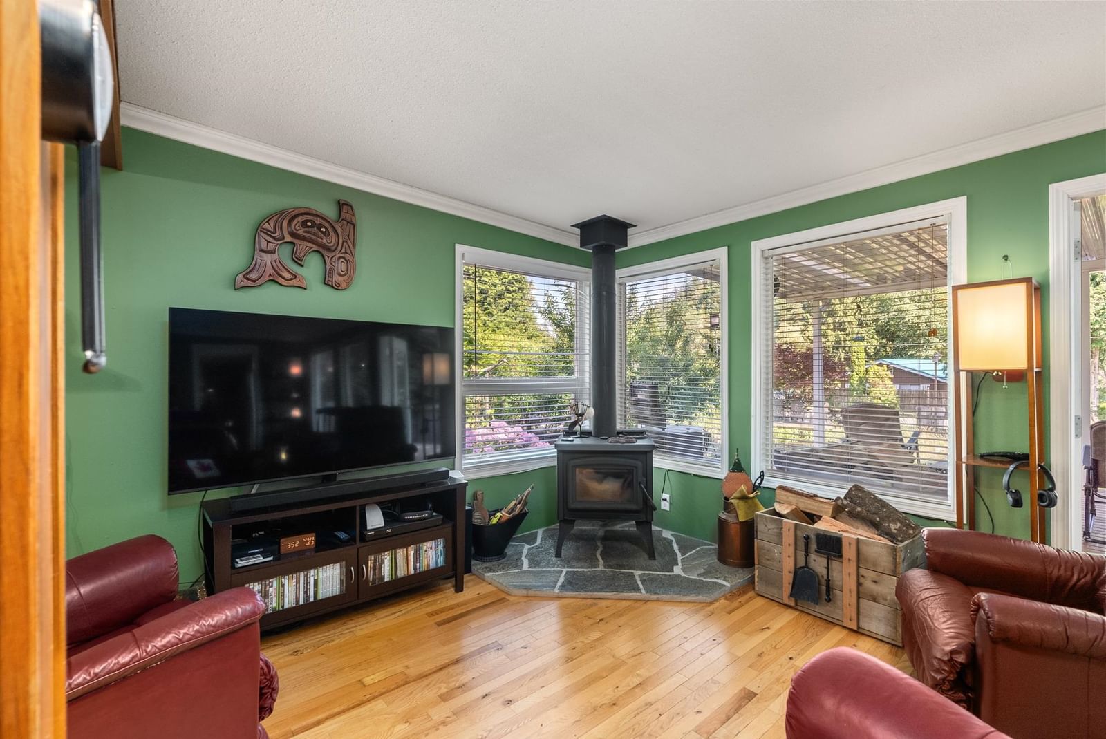 Listing Image 11