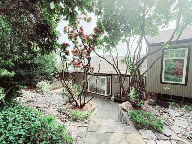 18 Axford Bay