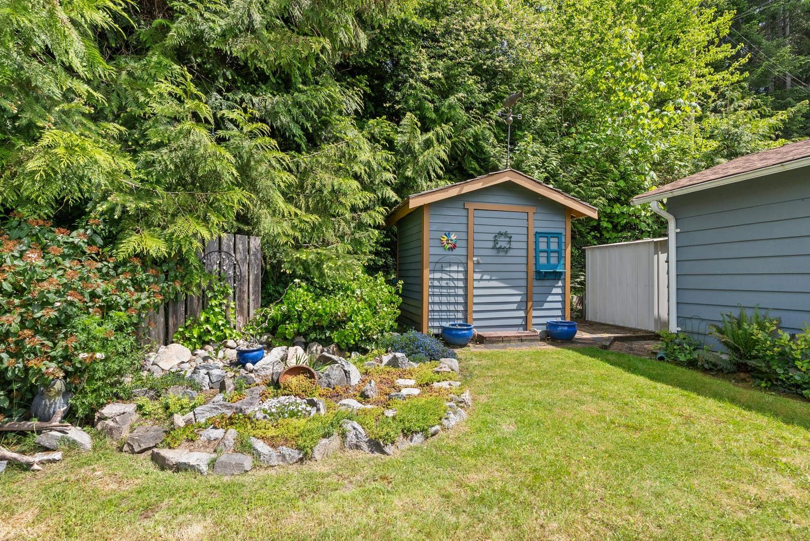 Listing Image 7