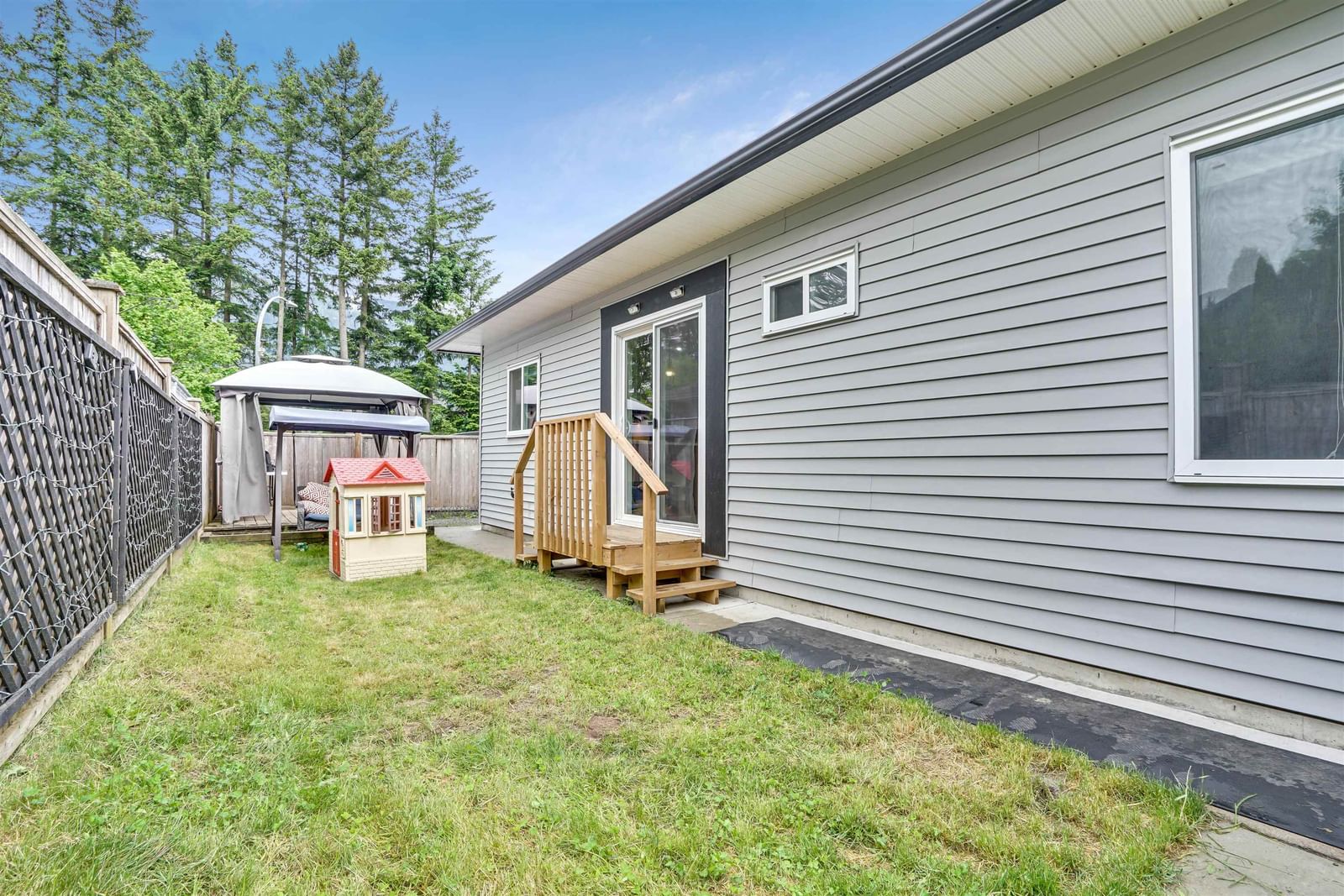 Listing Image 20