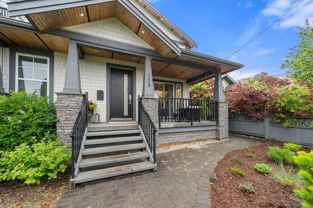 328 9th Street