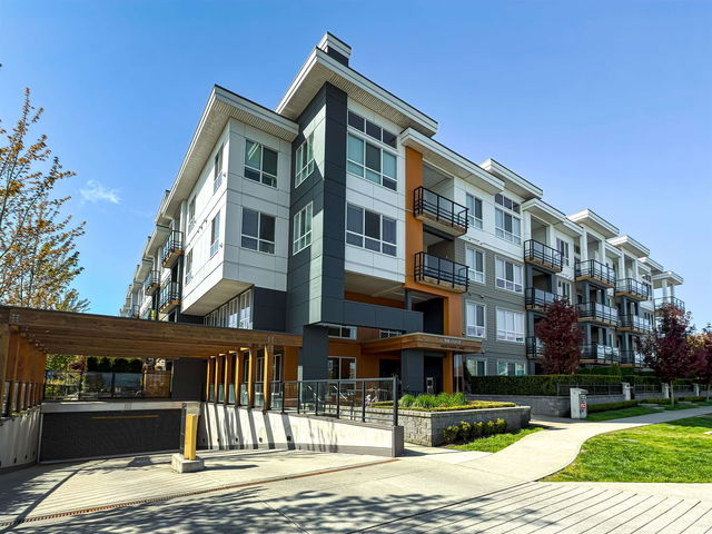 323 - 4690 Hawk Lane