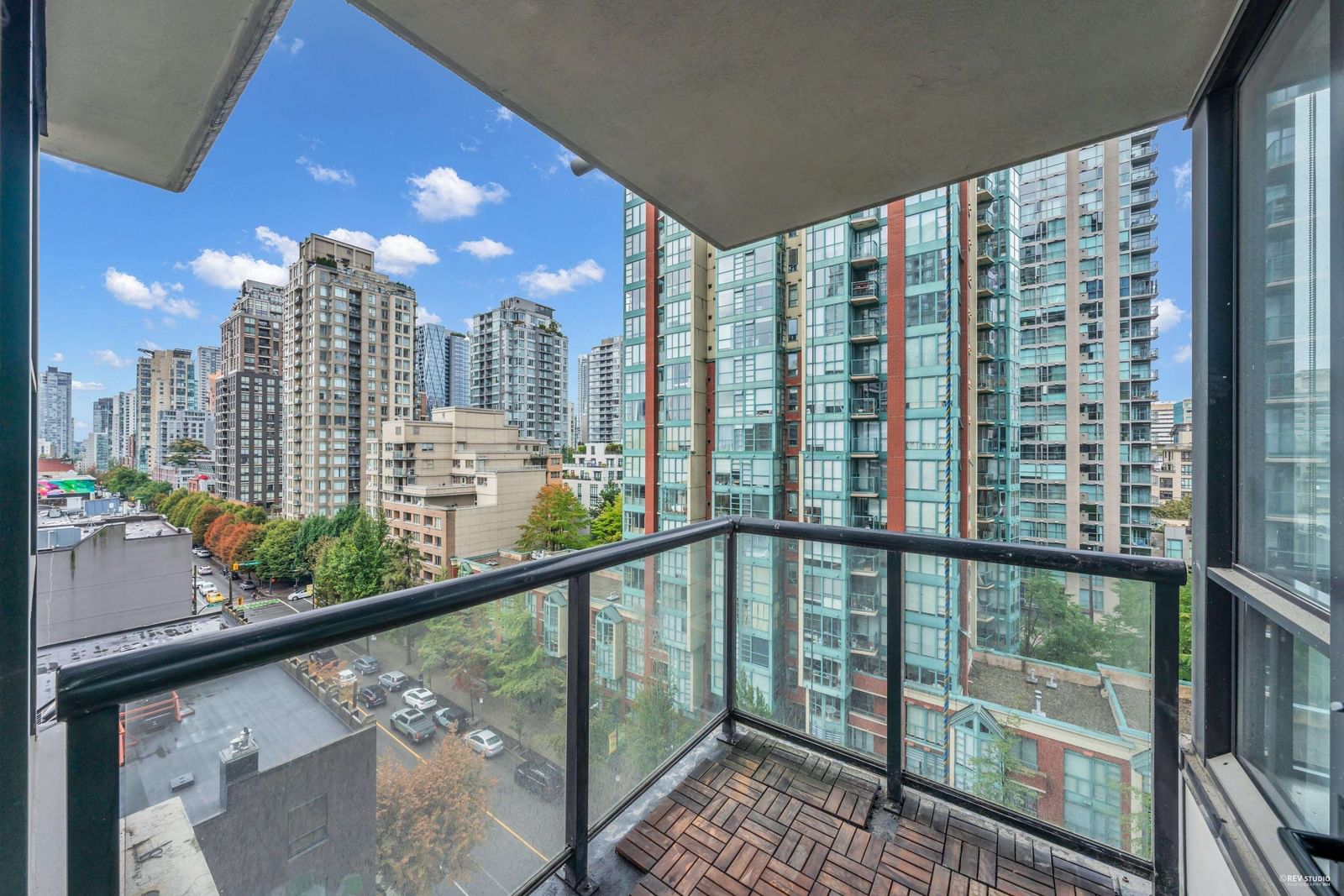 Listing Image 5