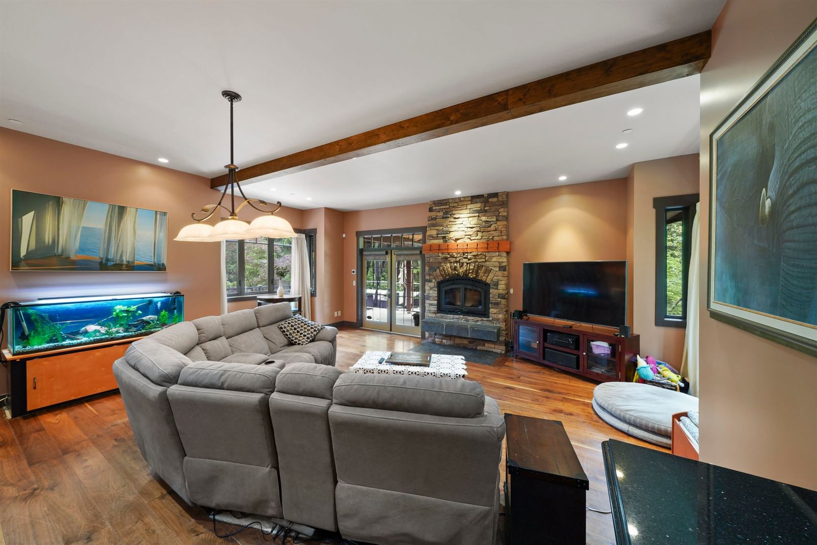 Listing Image 15