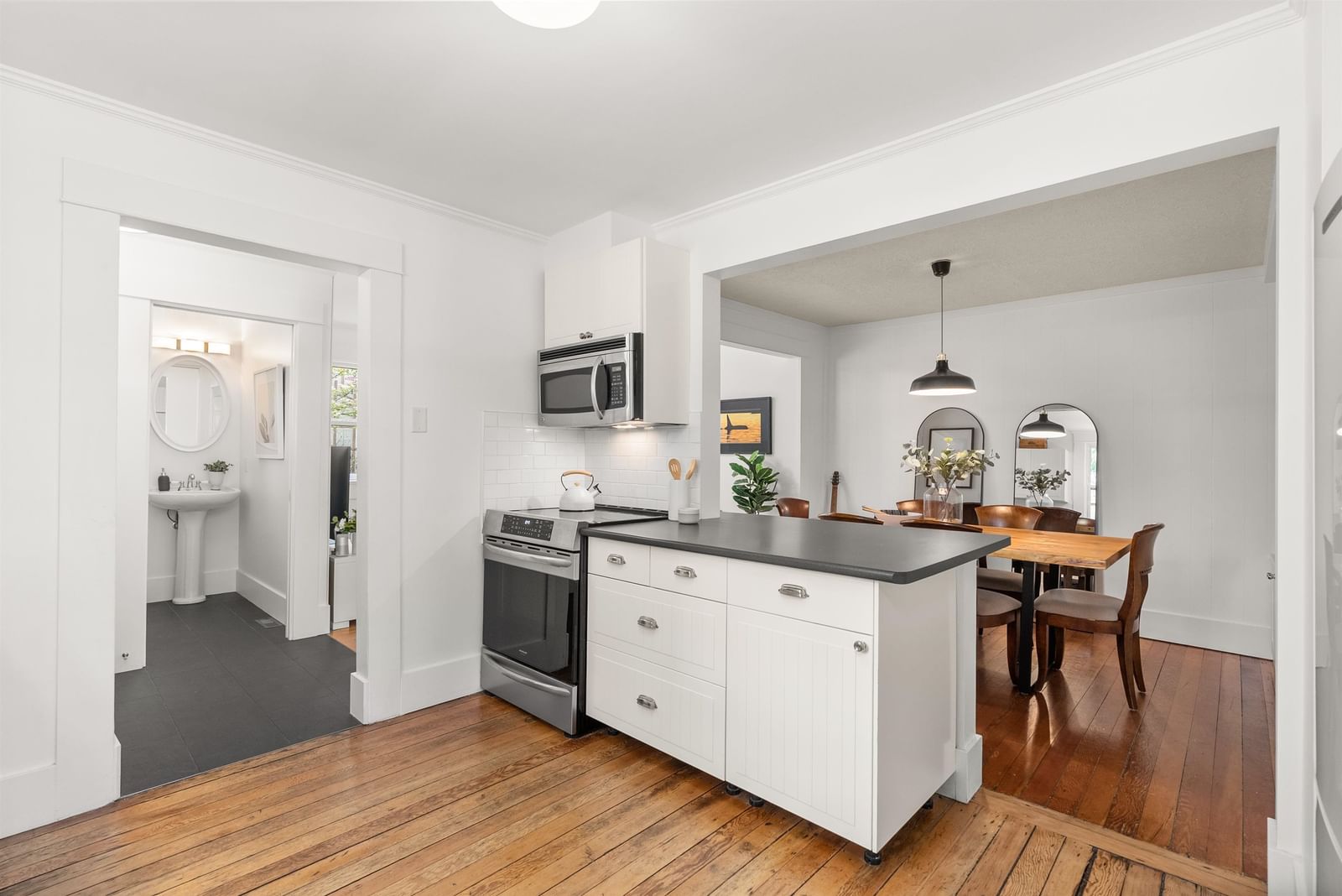 Listing Image 15