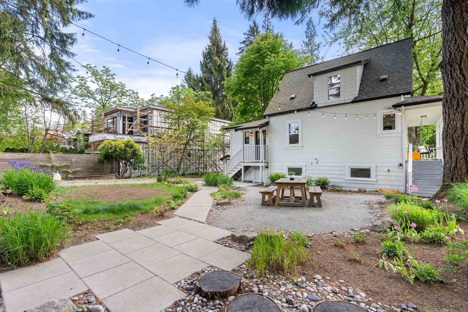 Listing Image 38