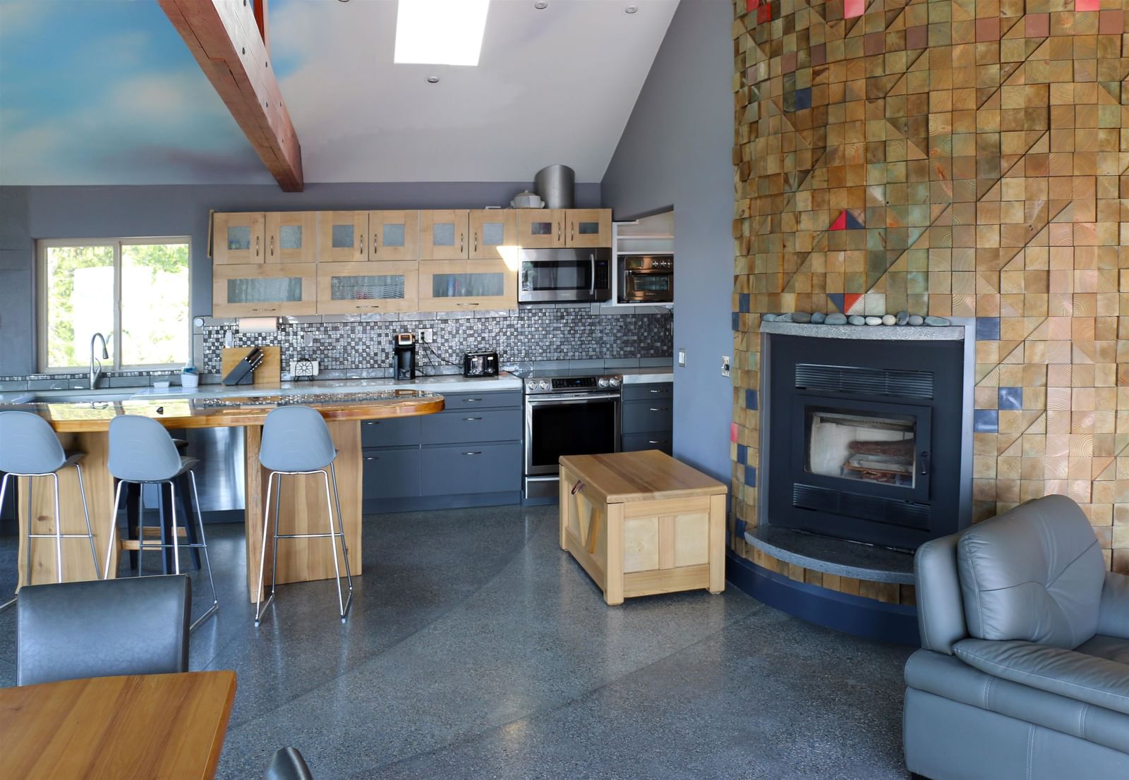 Listing Image 15
