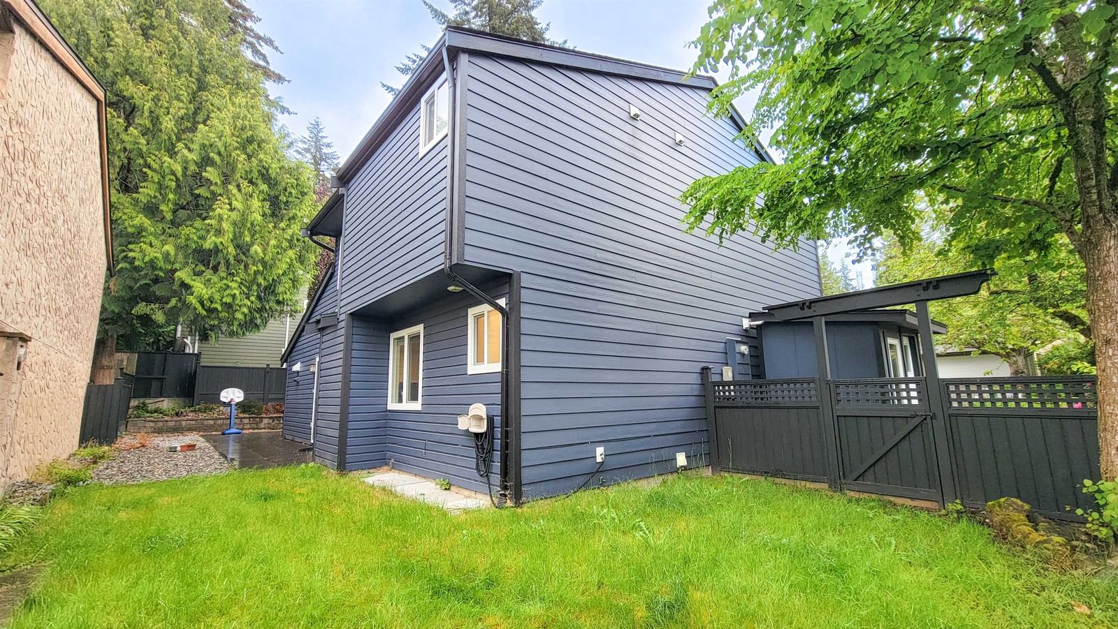 Listing Image 37