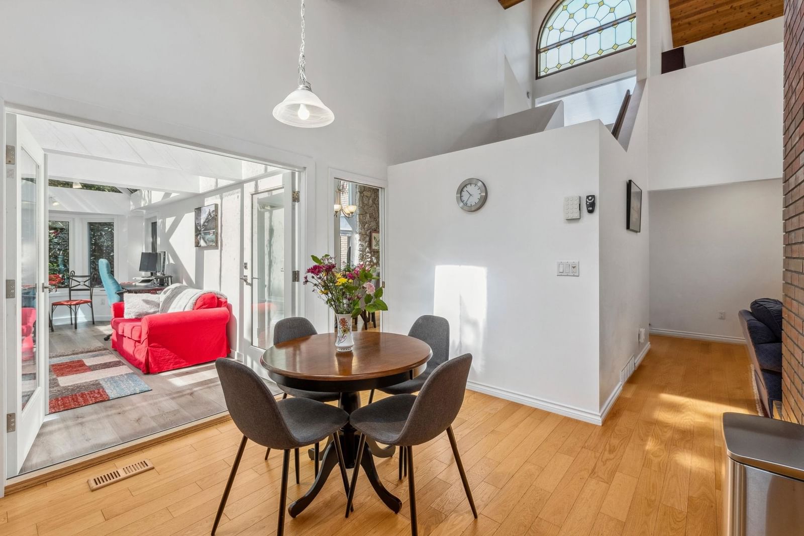 Listing Image 11