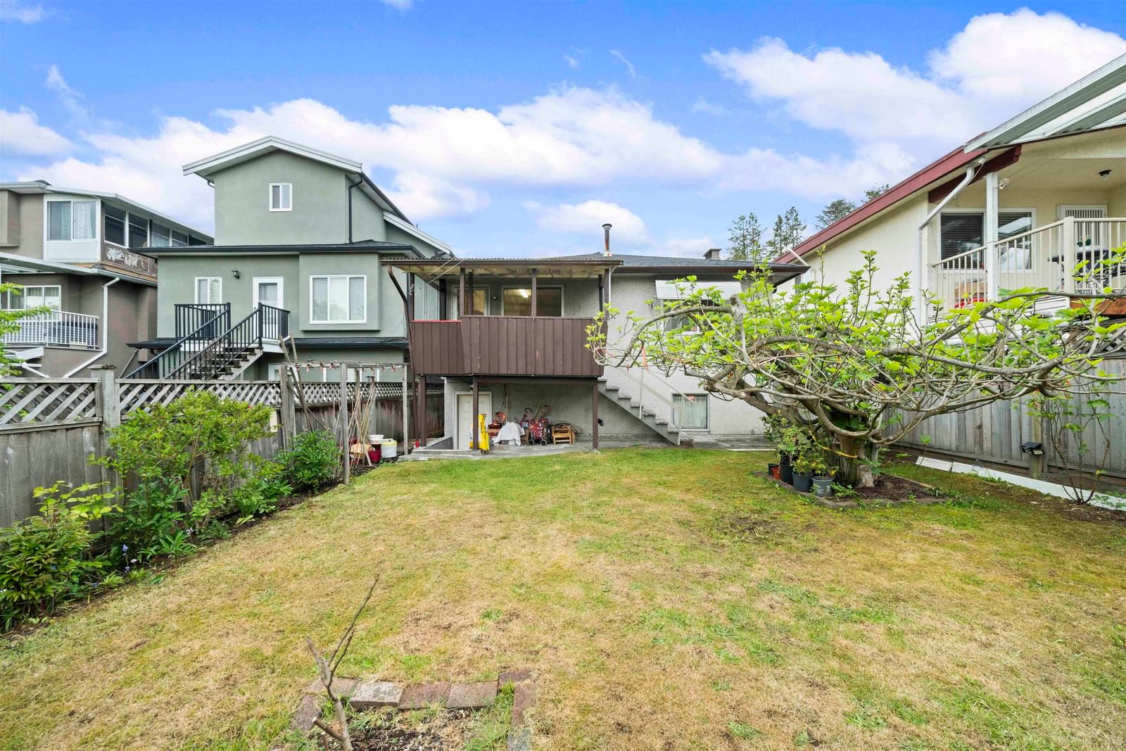 Listing Image 14