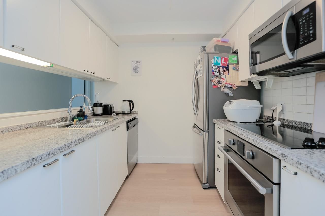 Listing Image 11