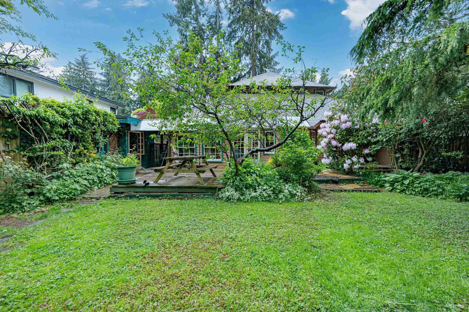 Listing Image 16