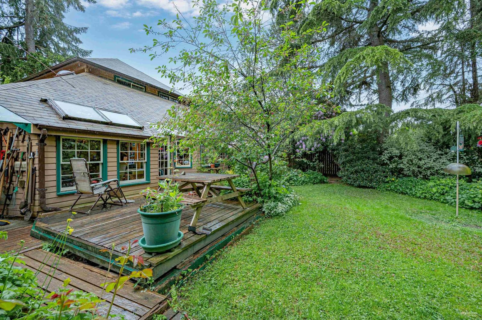 Listing Image 9
