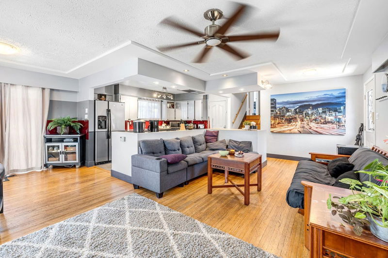 2715 Coast Meridian Road, Port Coquitlam, British Columbia