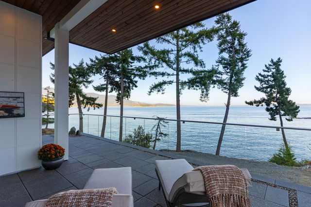 239 Shore Lane