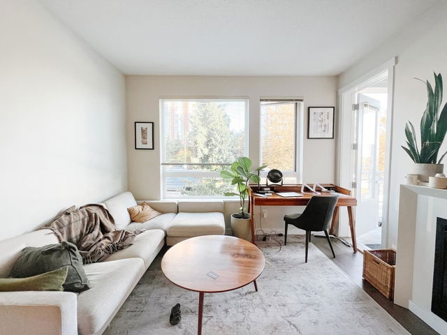 207 - 717 Chesterfield Avenue