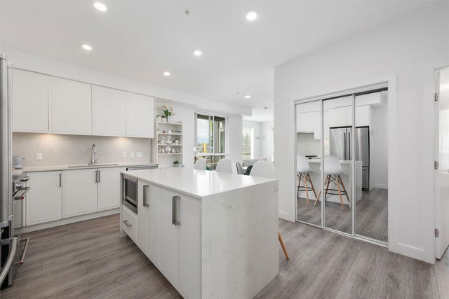 313 - 700 Clarke Road