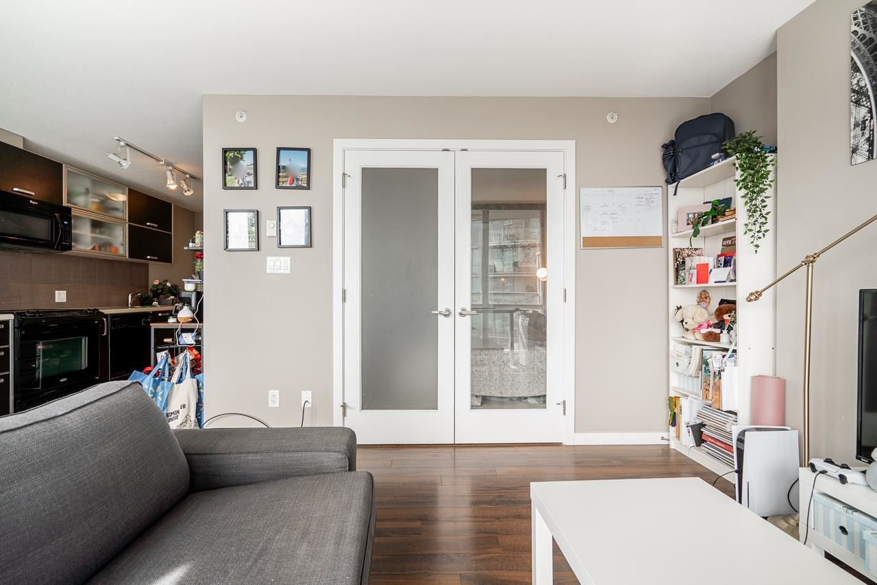 Listing Image 14