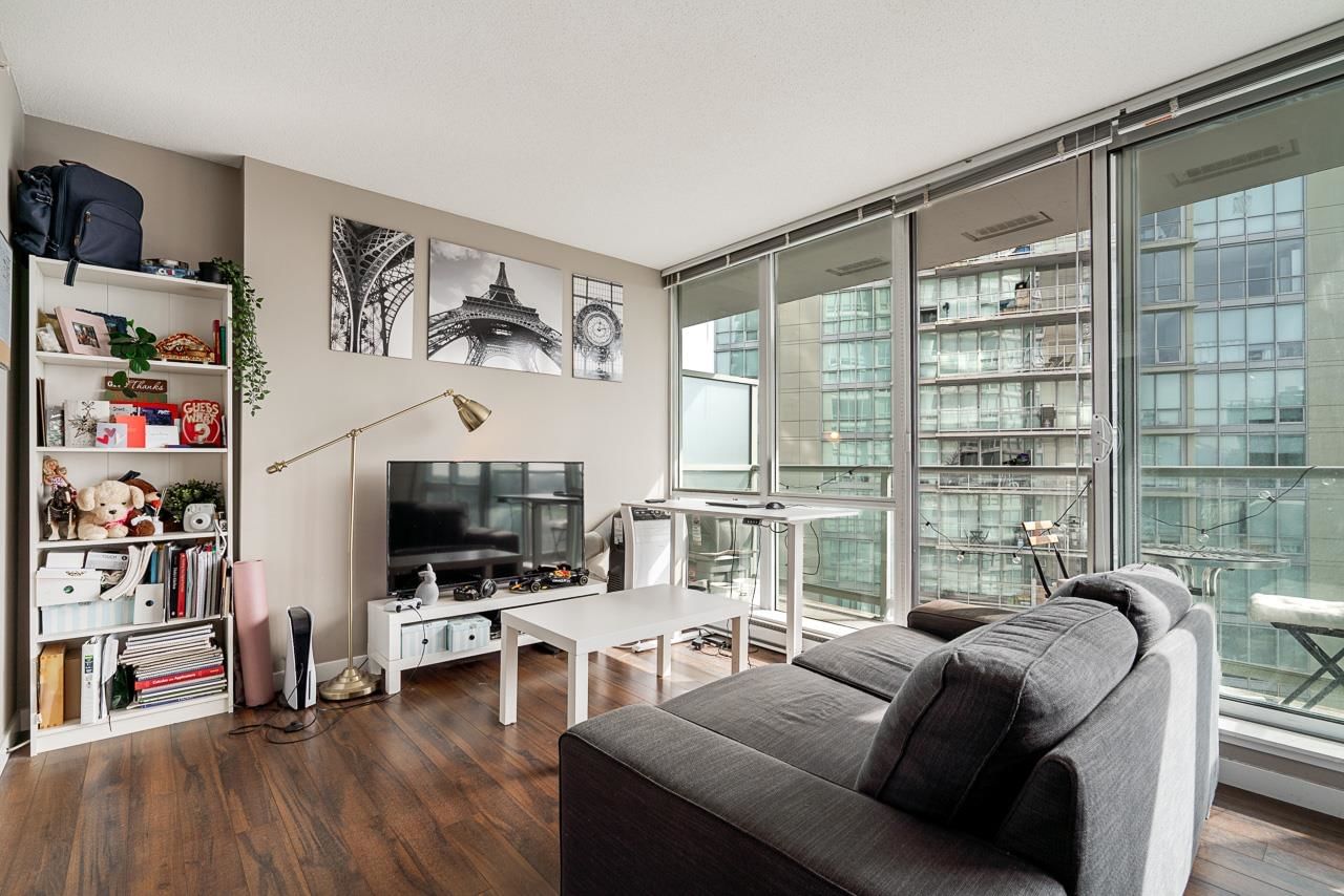 Listing Image 15