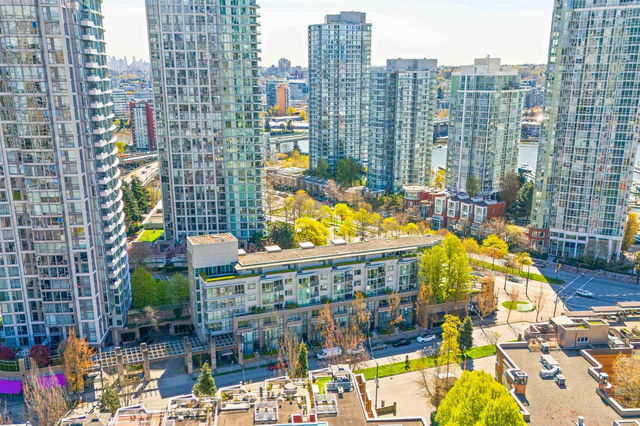 1028 Cambie Street