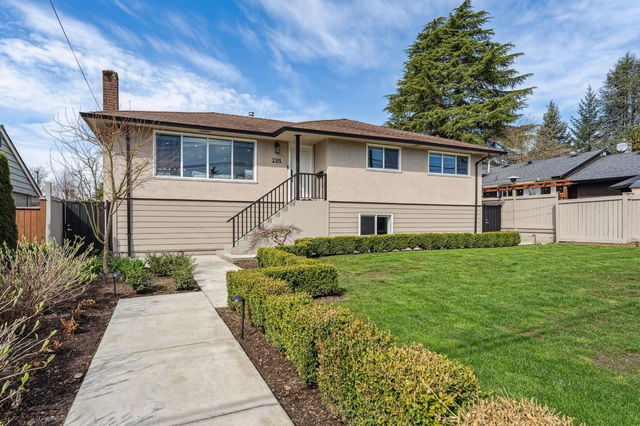 2315 Paulus Crescent