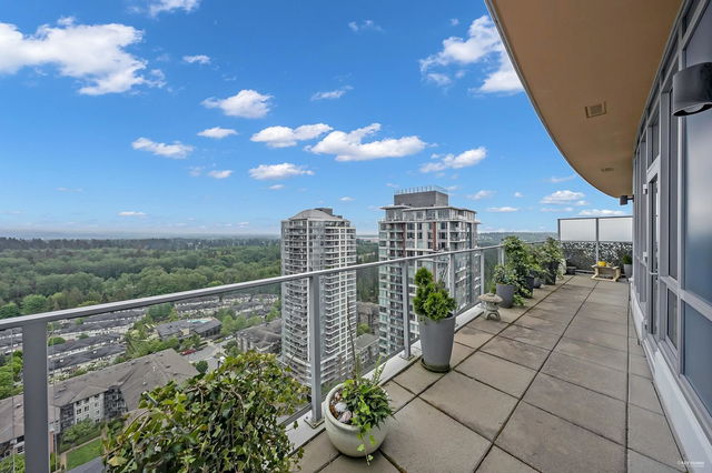 2902 - 3093 Windsor Gate
