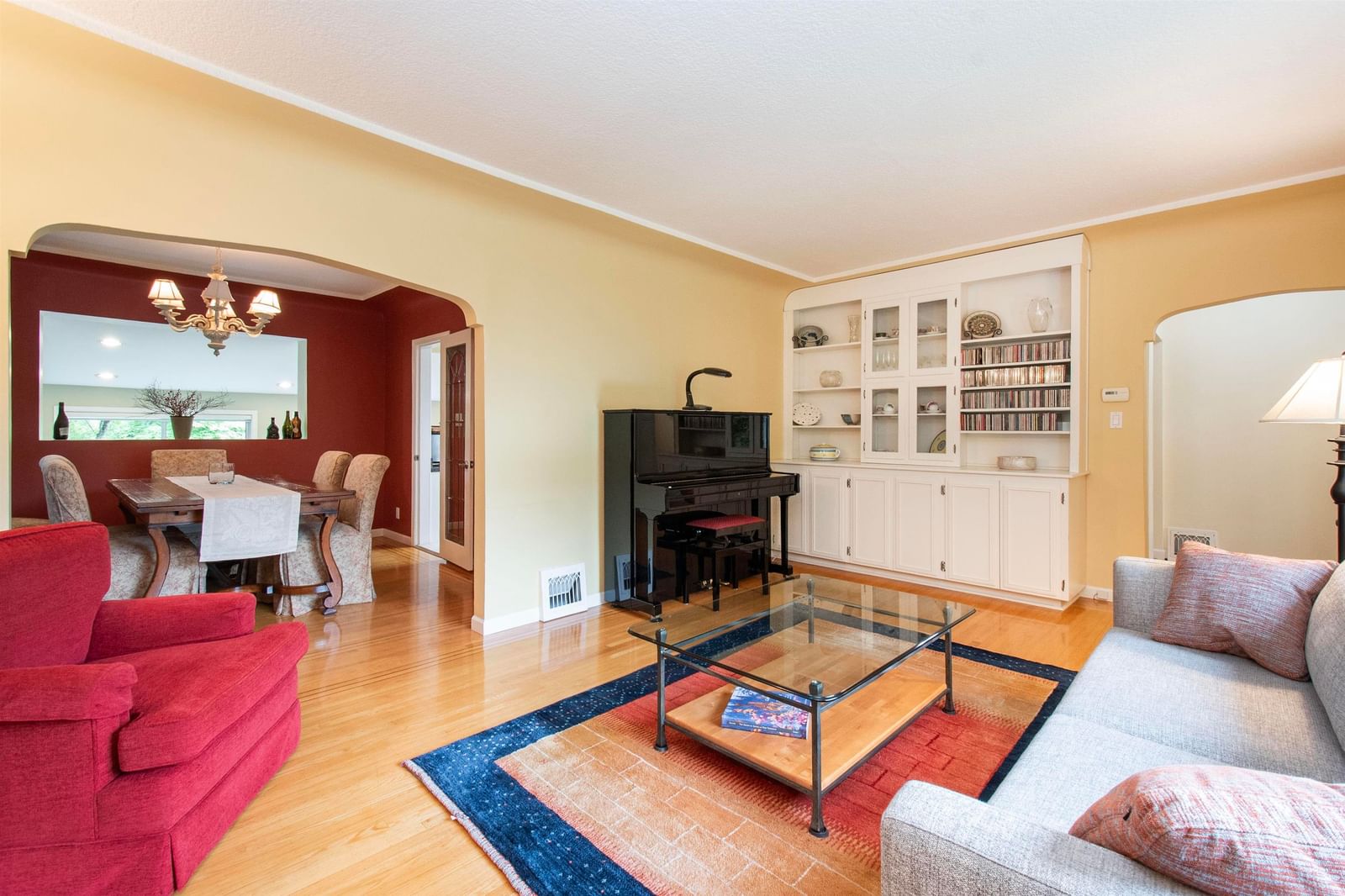Listing Image 6