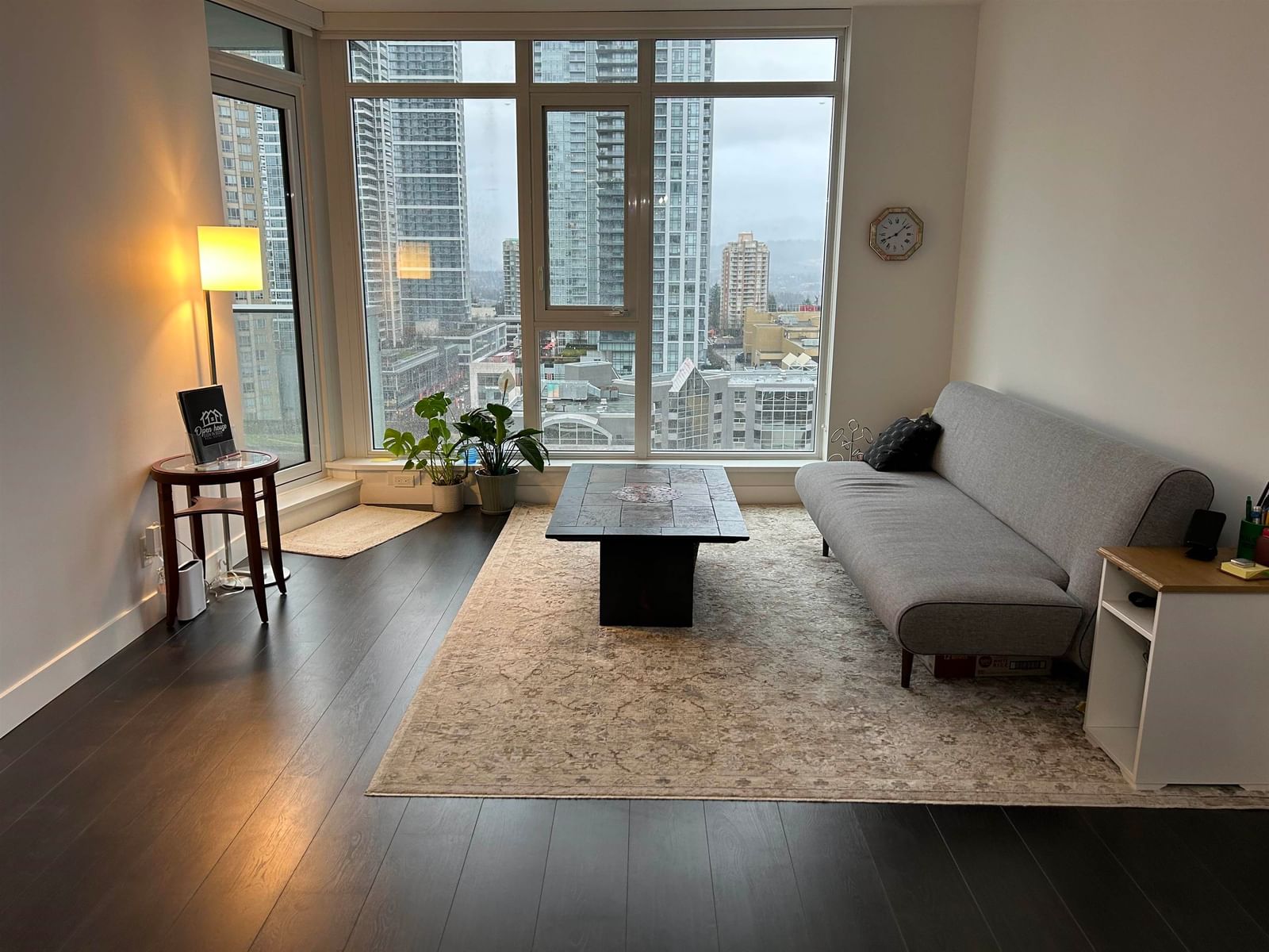 Listing Image 9