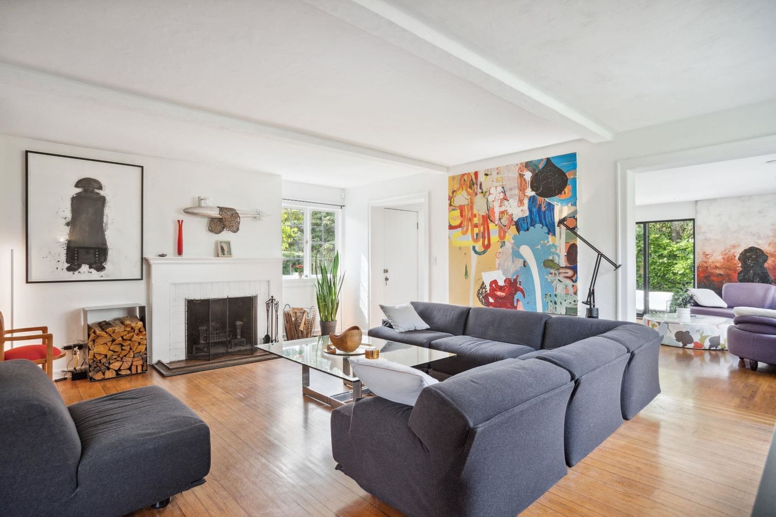 Listing Image 9