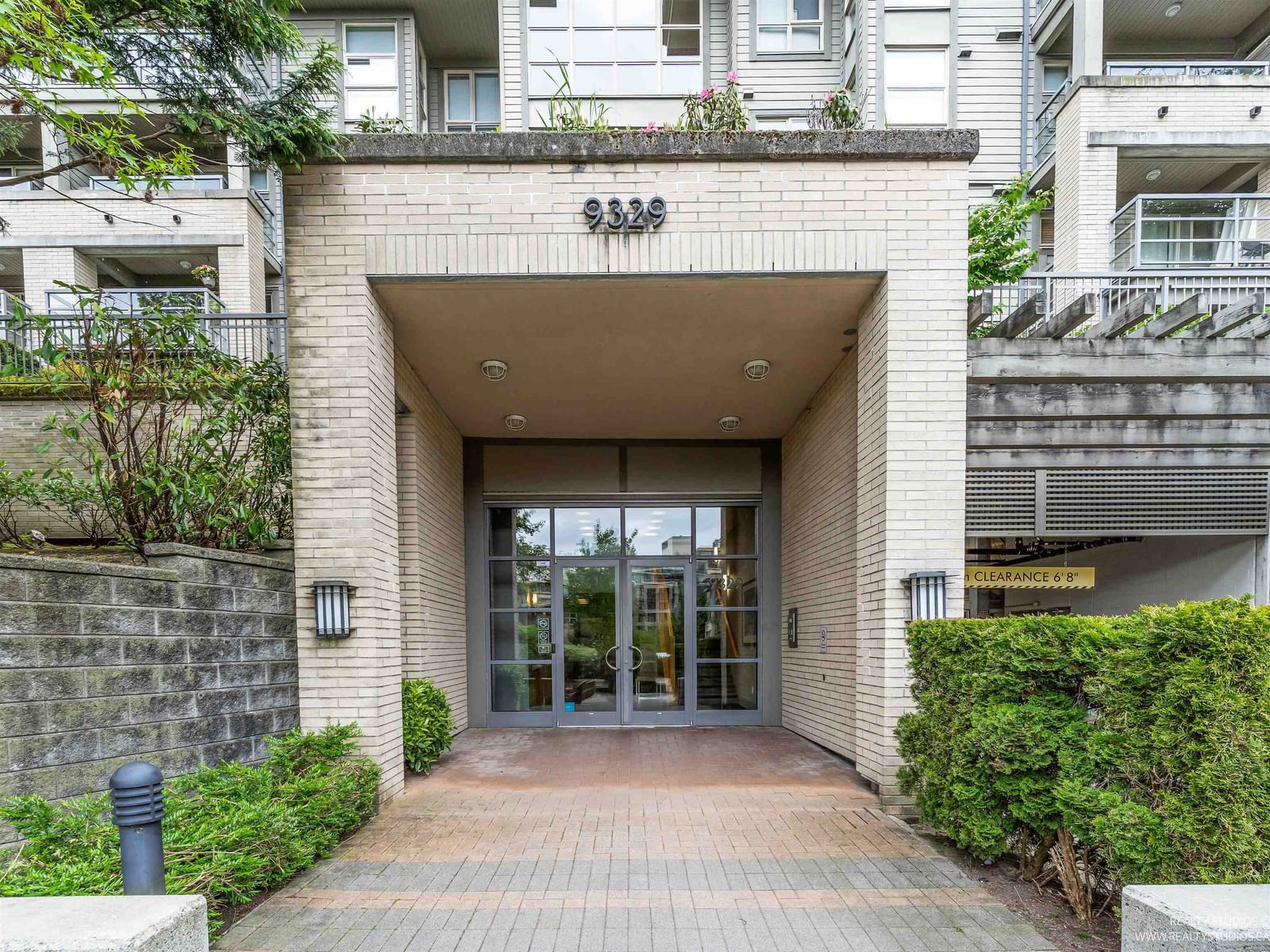 Listing Image 0