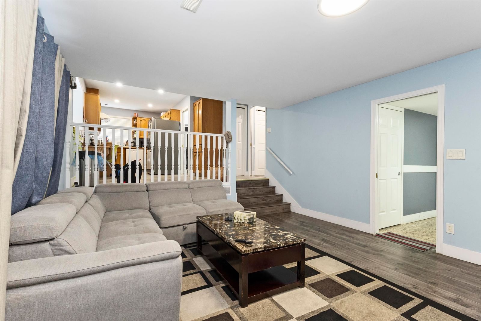 Listing Image 13
