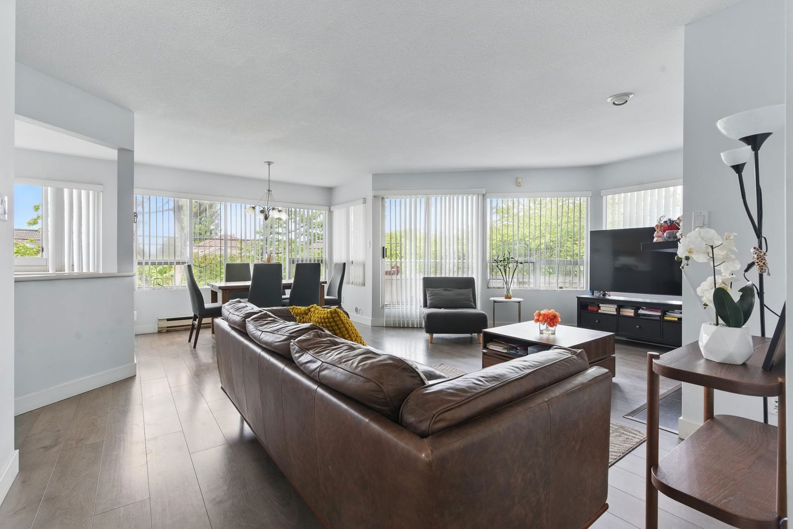 Image of home for listing MLS® R3004885