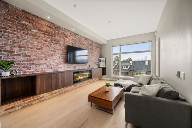 304 - 262 Salter Street