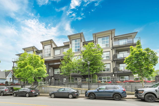 403 - 20630 Douglas Crescent