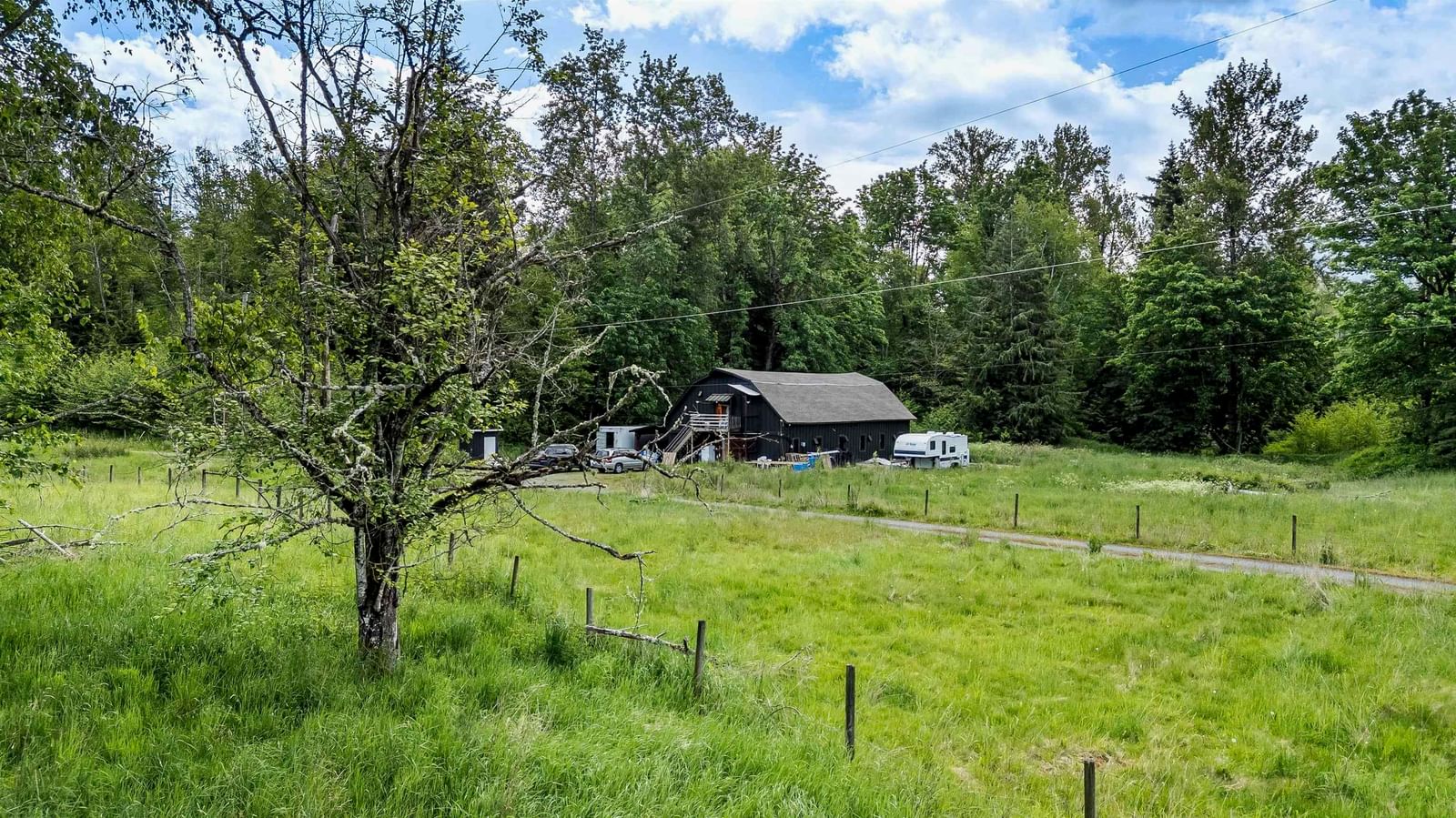 Listing Image 10