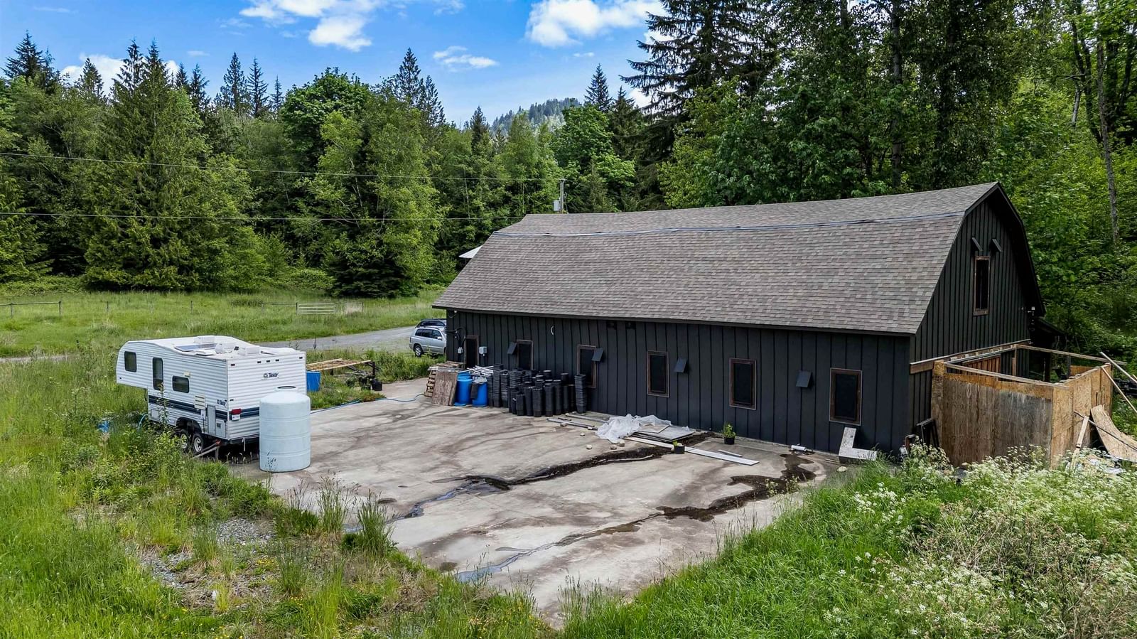 Listing Image 6