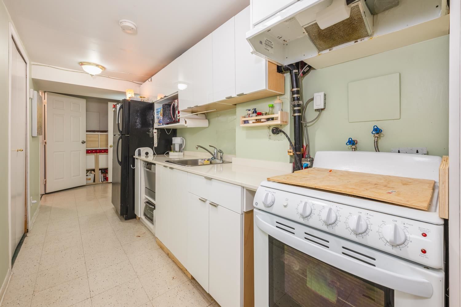 Listing Image 8