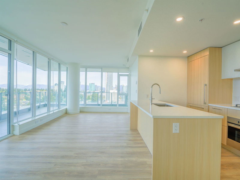 1904 - 9675 King George Boulevard, Surrey, V3T 2V3 | Image 2