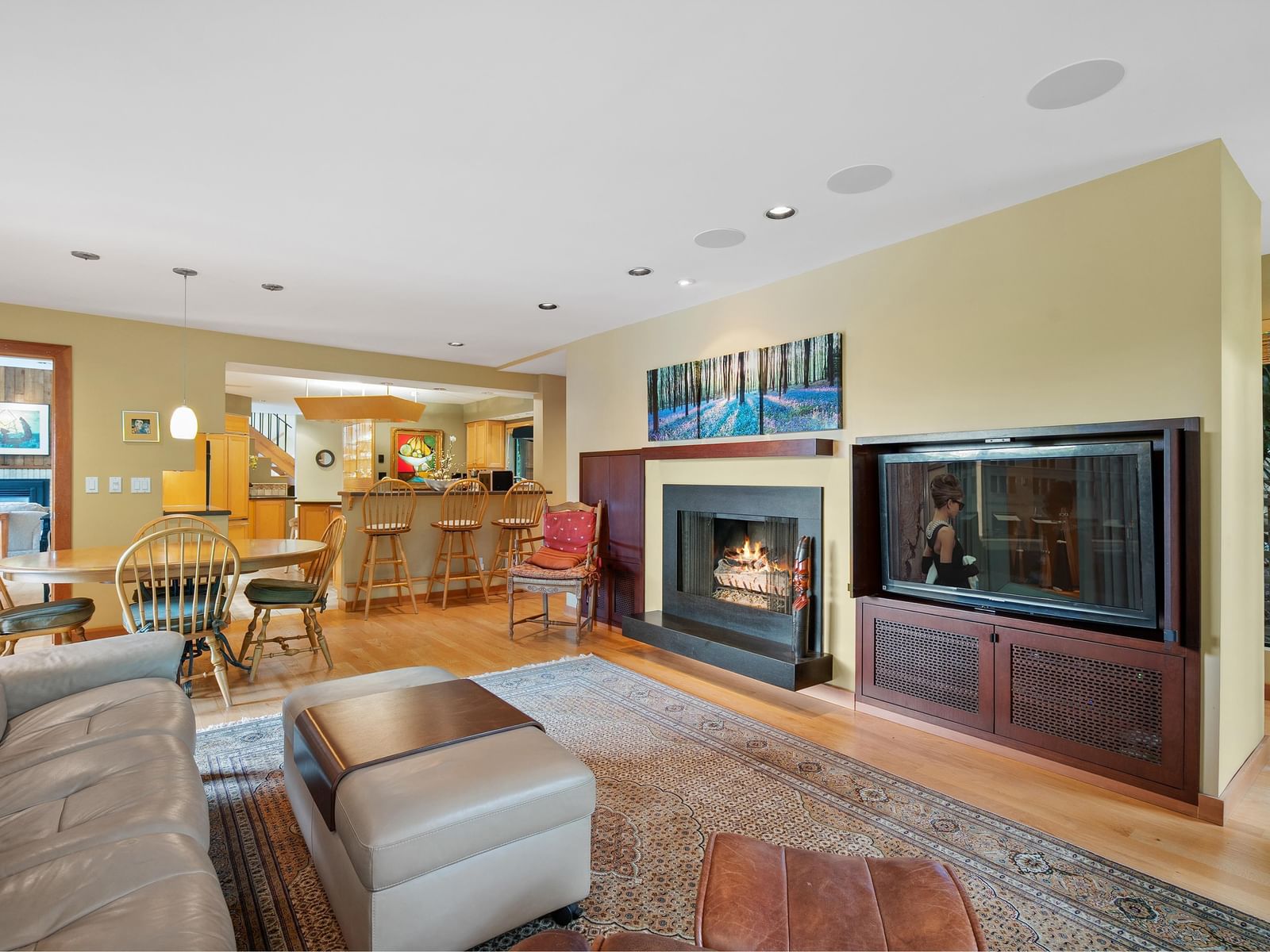 Listing Image 14